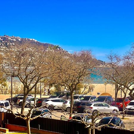 Beautiful Apartment 75M2 With View At The Beach, Pool, Parking Roses Esterno foto