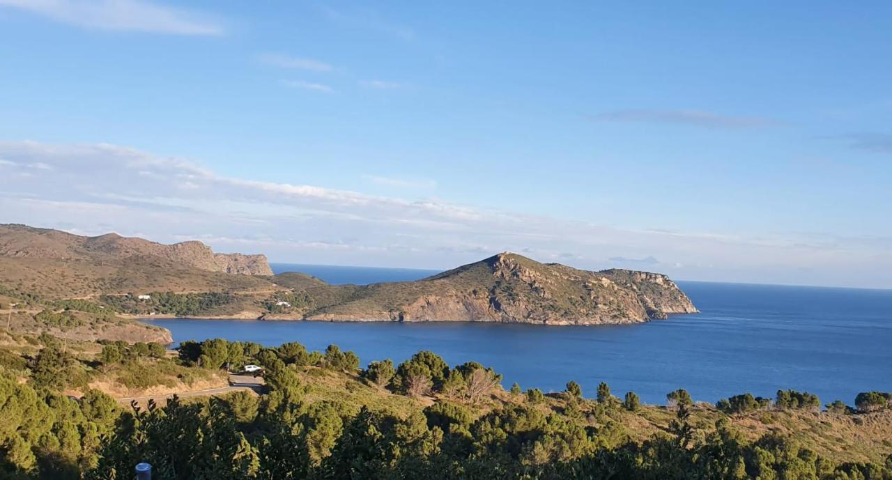 Beautiful Apartment 75M2 With View At The Beach, Pool, Parking Roses Esterno foto
